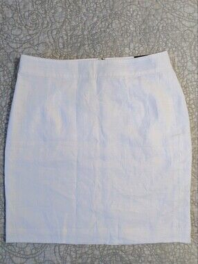 Banana Republic Classic White Linen Midi Skirt - Clean Minimal Design